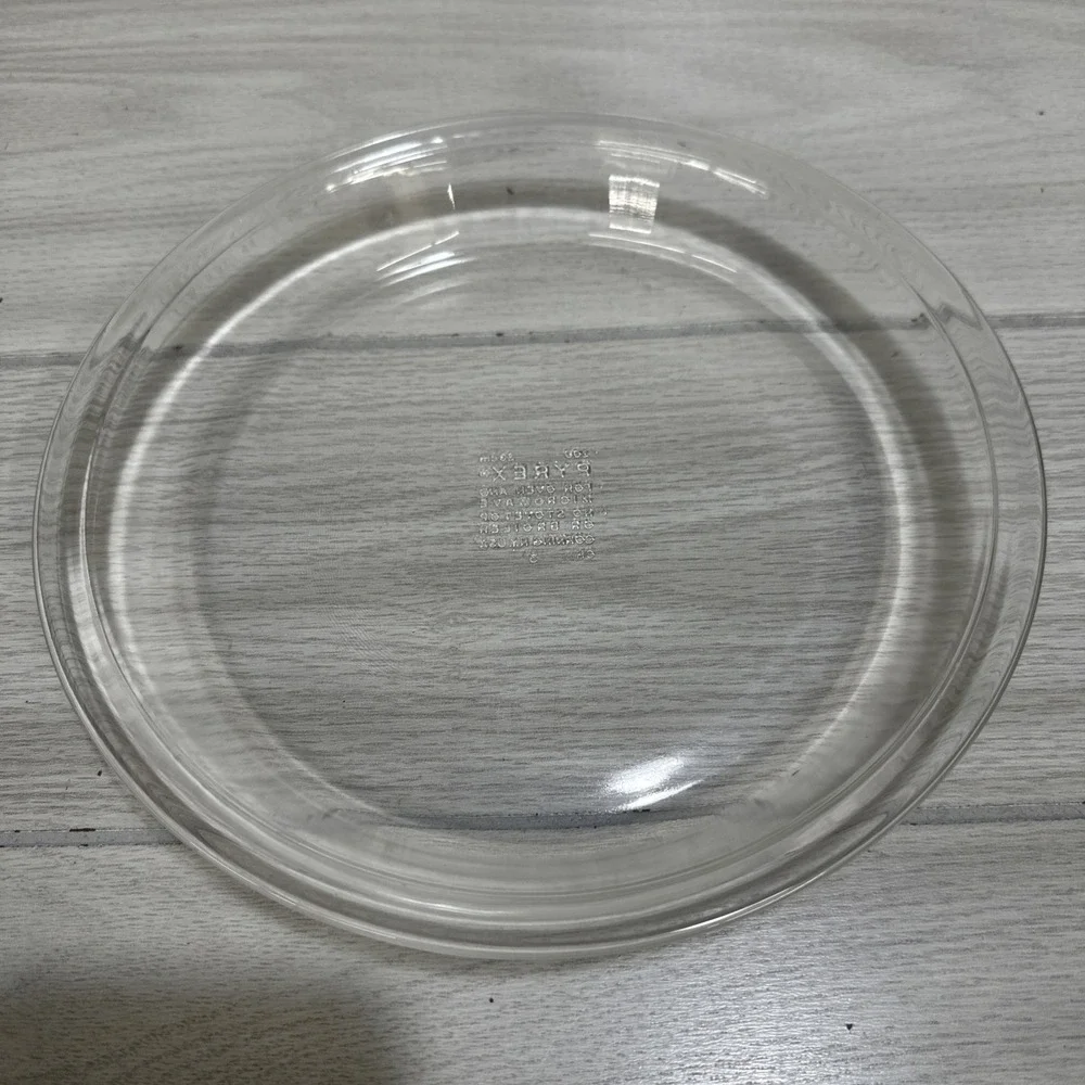 PYREX Glass Pie Plate #209‎ Baking Dish Pan 9
